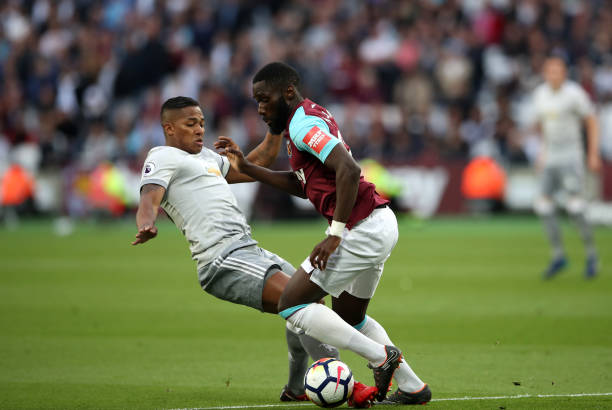 门时展示出 门时展示出